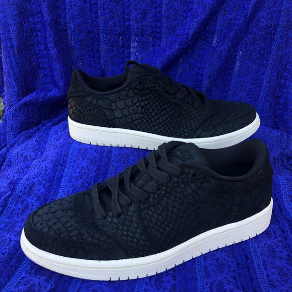 SOLD Women's Nike Jordan 1 Retro Low NS, Black Python- Size 6.5 AJ6004-010 - Picture 1 of 13